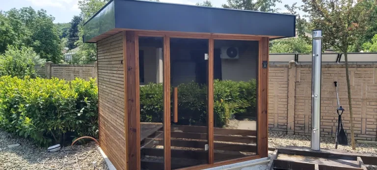 Elysium Terra kültéri kombi szauna a kertben